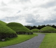 Ireland_72 The Tumuli of Newgrange, Ireland